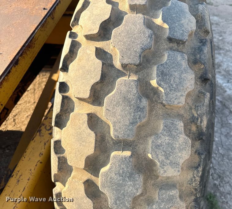 image for item DQ6939 1980 Ashland Industries I-110 scraper