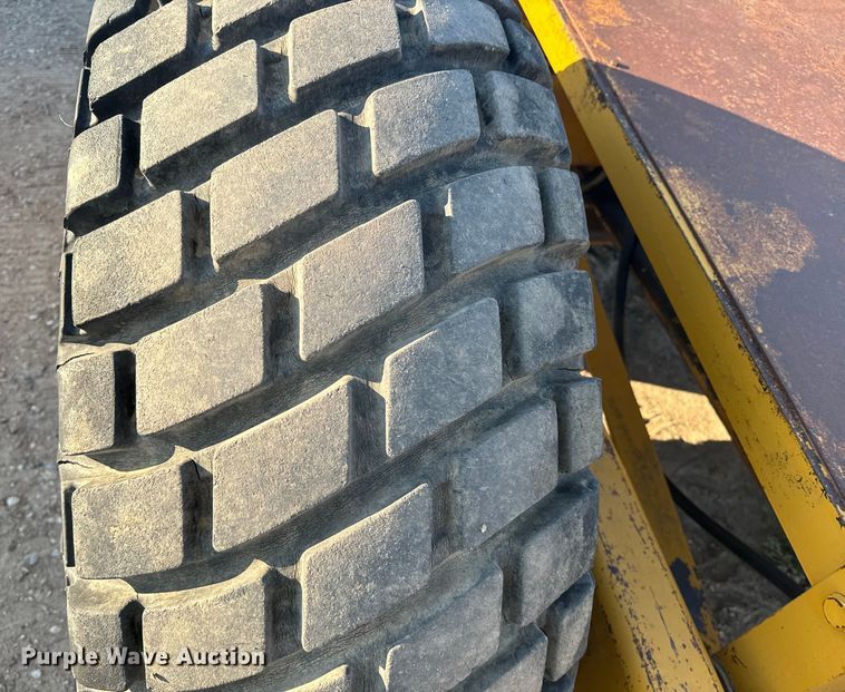 image for item DQ6939 1980 Ashland Industries I-110 scraper