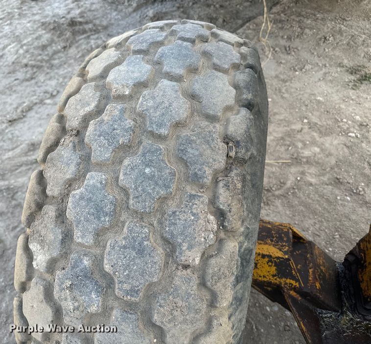 image for item DQ6939 1980 Ashland Industries I-110 scraper