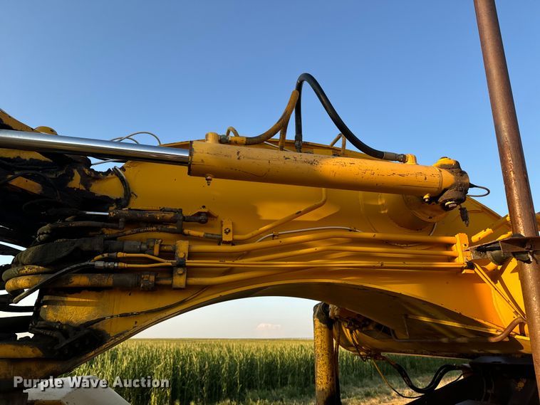 image for item DQ6946 1984 John Deere 762A elevating scraper