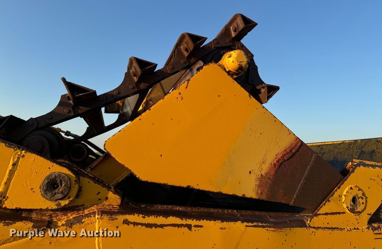 image for item DQ6946 1984 John Deere 762A elevating scraper