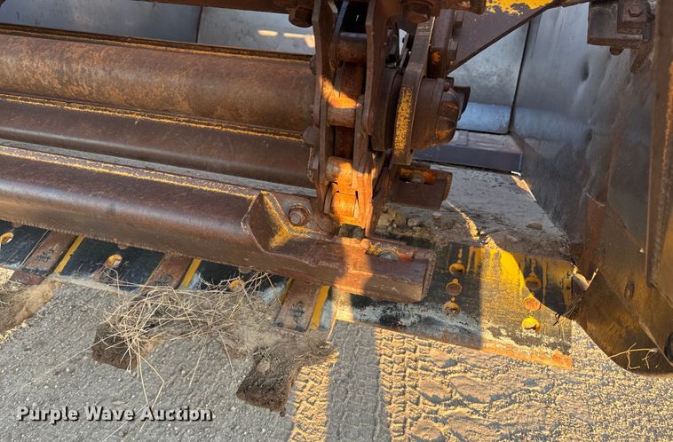 image for item DQ6946 1984 John Deere 762A elevating scraper