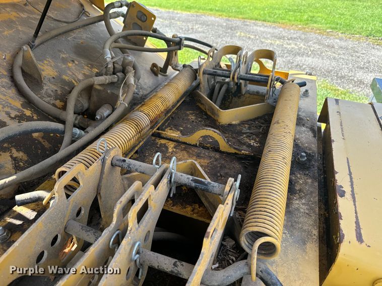 image for item DQ6958 2006 Vermeer BC1500 wood chipper