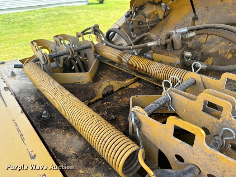 image for item DQ6958 2006 Vermeer BC1500 wood chipper