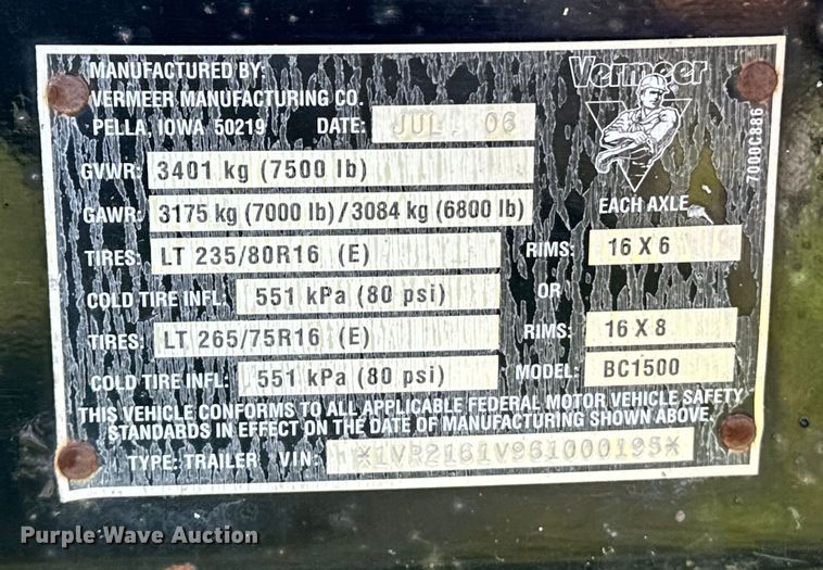 image for item DQ6958 2006 Vermeer BC1500 wood chipper