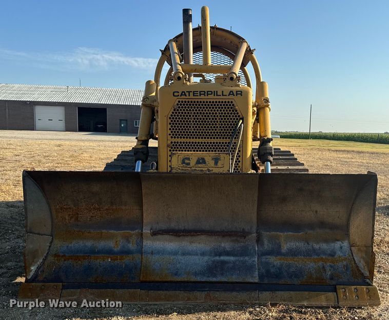 image for item DQ6959 1964 Caterpillar D6C dozer