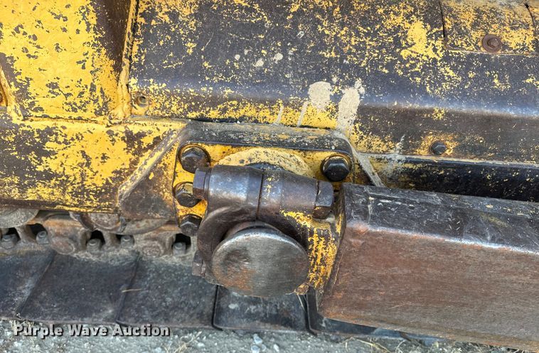 image for item DQ6959 1964 Caterpillar D6C dozer