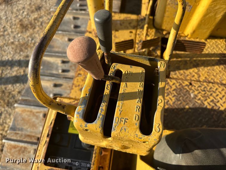 image for item DQ6959 1964 Caterpillar D6C dozer