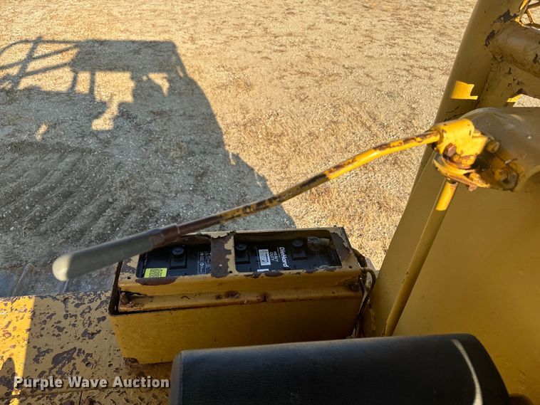 image for item DQ6959 1964 Caterpillar D6C dozer