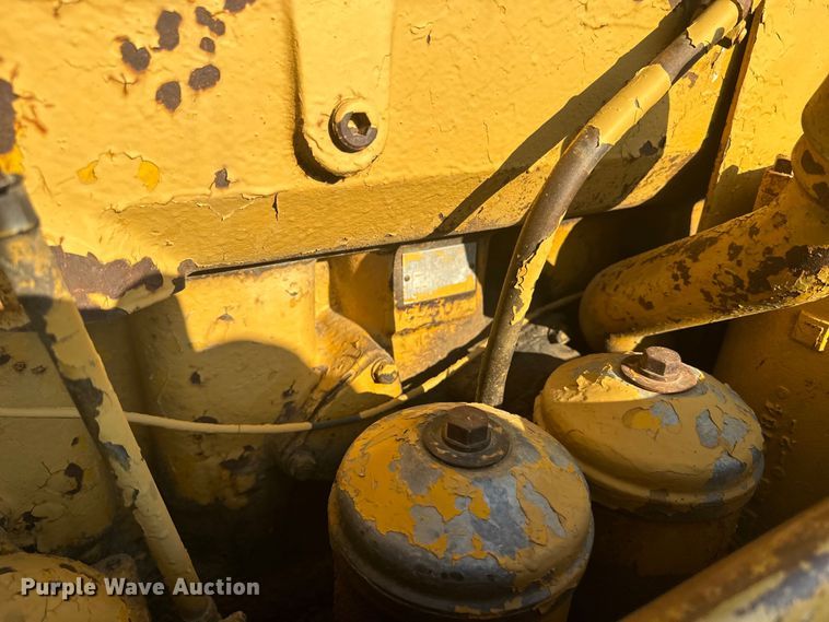 image for item DQ6959 1964 Caterpillar D6C dozer