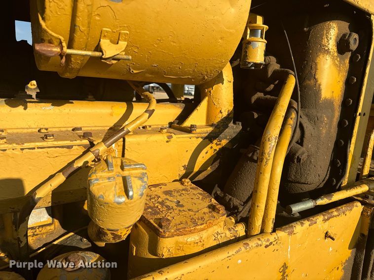 image for item DQ6959 1964 Caterpillar D6C dozer