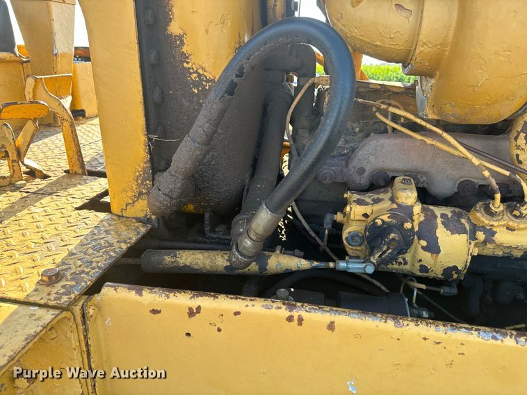 image for item DQ6959 1964 Caterpillar D6C dozer