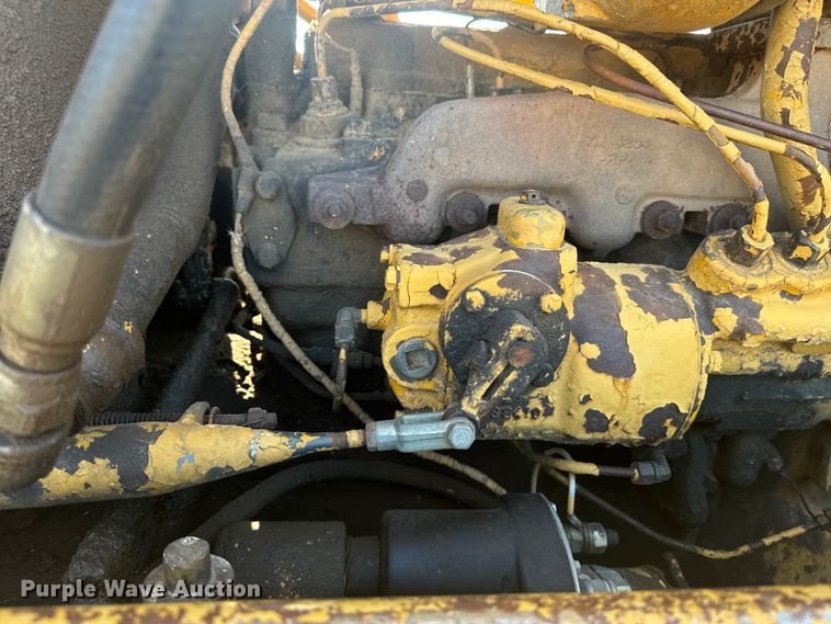 image for item DQ6959 1964 Caterpillar D6C dozer