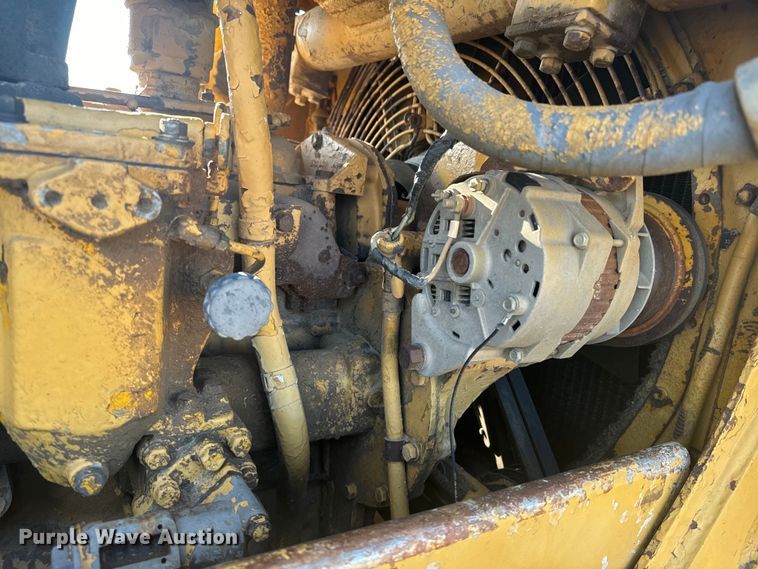 image for item DQ6959 1964 Caterpillar D6C dozer