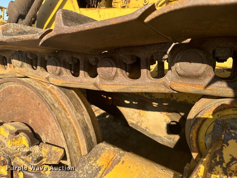 image for item DQ6959 1964 Caterpillar D6C dozer