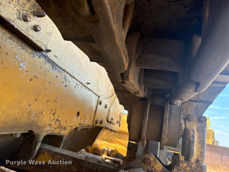 image for item DQ6959 1964 Caterpillar D6C dozer