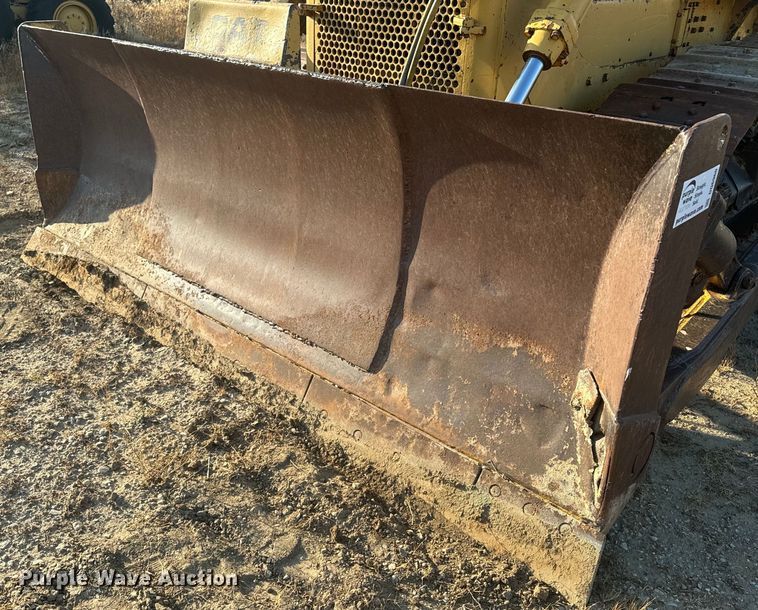 image for item DQ6960 1967 Caterpillar D6C dozer