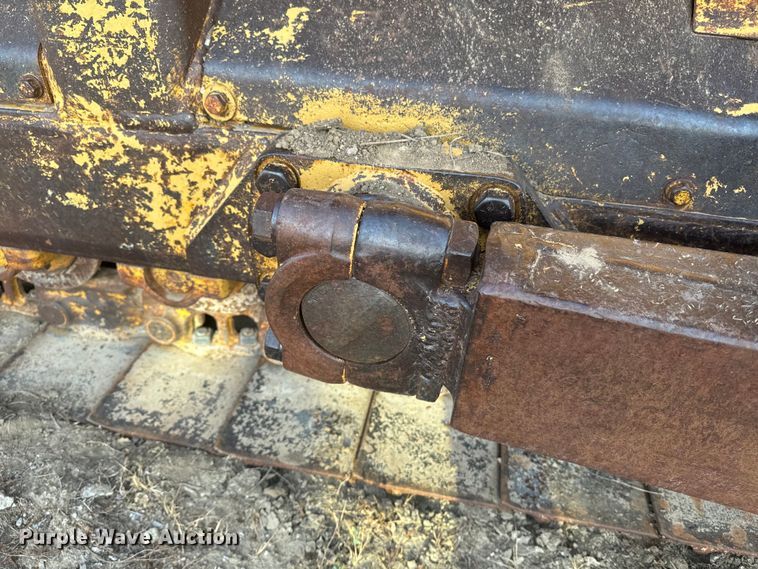 image for item DQ6960 1967 Caterpillar D6C dozer