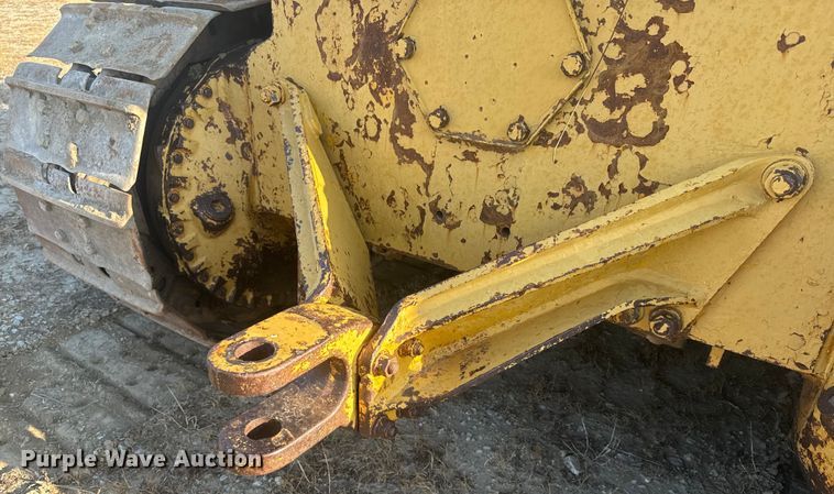 image for item DQ6960 1967 Caterpillar D6C dozer