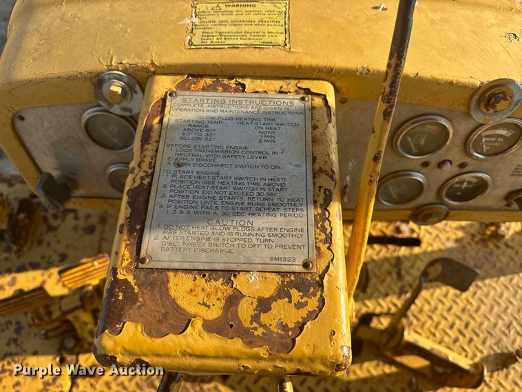 image for item DQ6960 1967 Caterpillar D6C dozer