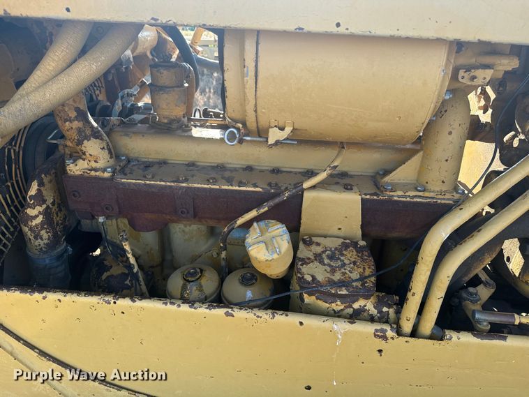 image for item DQ6960 1967 Caterpillar D6C dozer