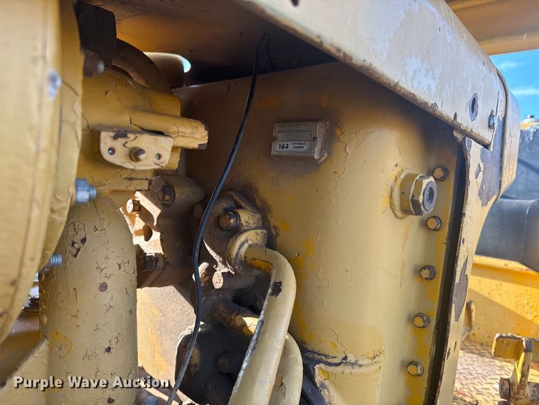 image for item DQ6960 1967 Caterpillar D6C dozer
