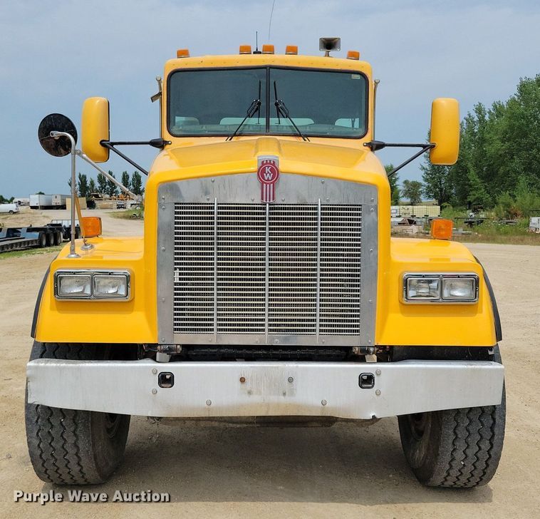 image for item DR4389 2004 Kenworth W900 ready mix truck