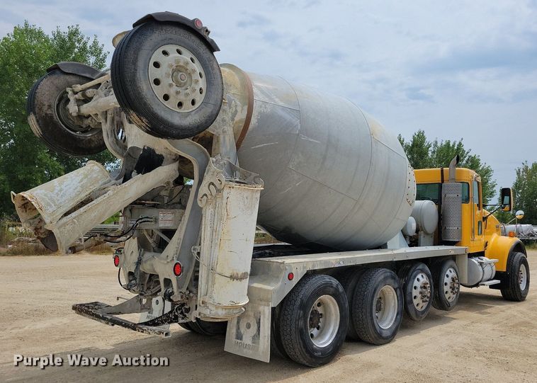 image for item DR4389 2004 Kenworth W900 ready mix truck