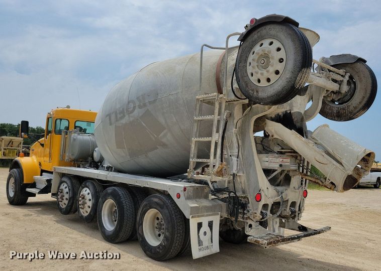 image for item DR4389 2004 Kenworth W900 ready mix truck