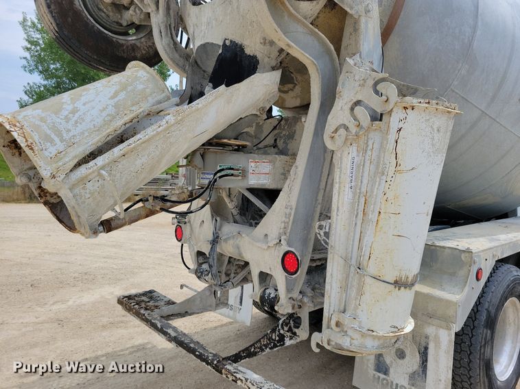 image for item DR4389 2004 Kenworth W900 ready mix truck