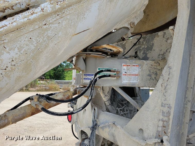 image for item DR4389 2004 Kenworth W900 ready mix truck