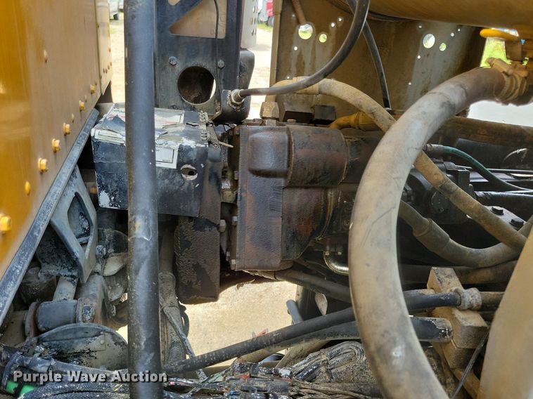 image for item DR4389 2004 Kenworth W900 ready mix truck