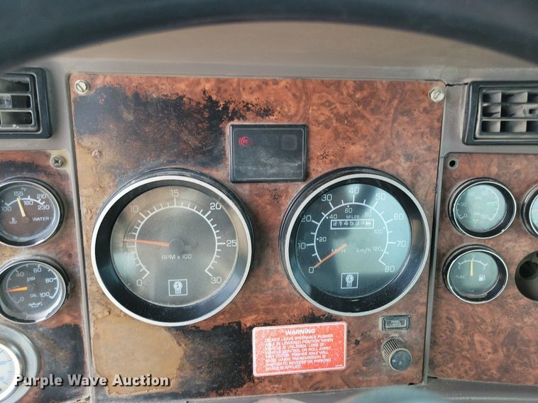 image for item DR4389 2004 Kenworth W900 ready mix truck