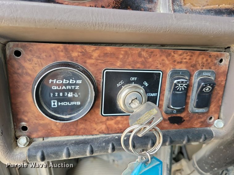 image for item DR4389 2004 Kenworth W900 ready mix truck