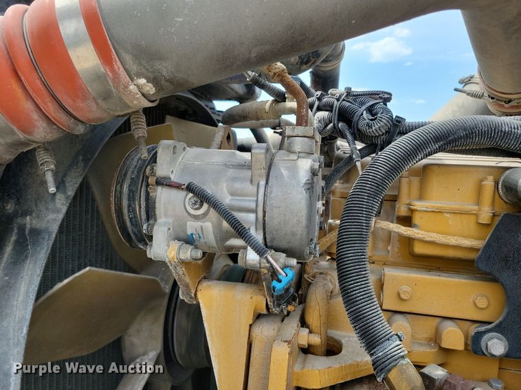 image for item DR4389 2004 Kenworth W900 ready mix truck