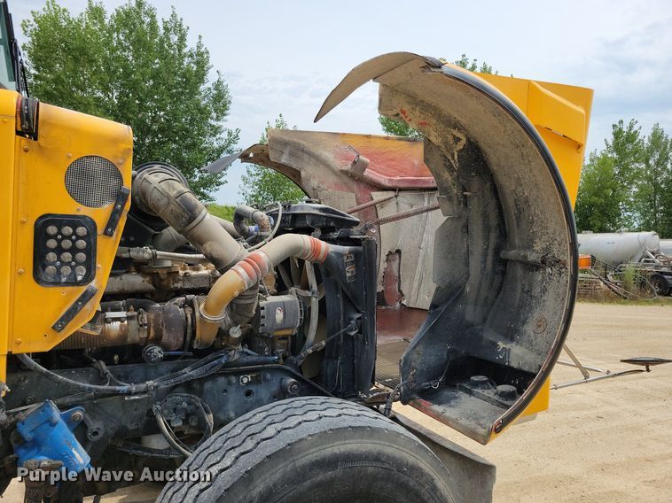 image for item DR4389 2004 Kenworth W900 ready mix truck