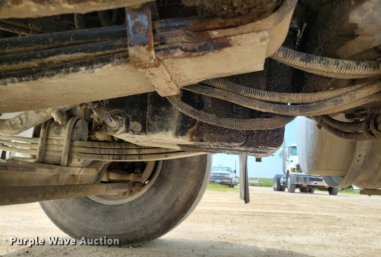 image for item DR4389 2004 Kenworth W900 ready mix truck