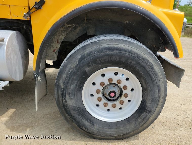 image for item DR4389 2004 Kenworth W900 ready mix truck