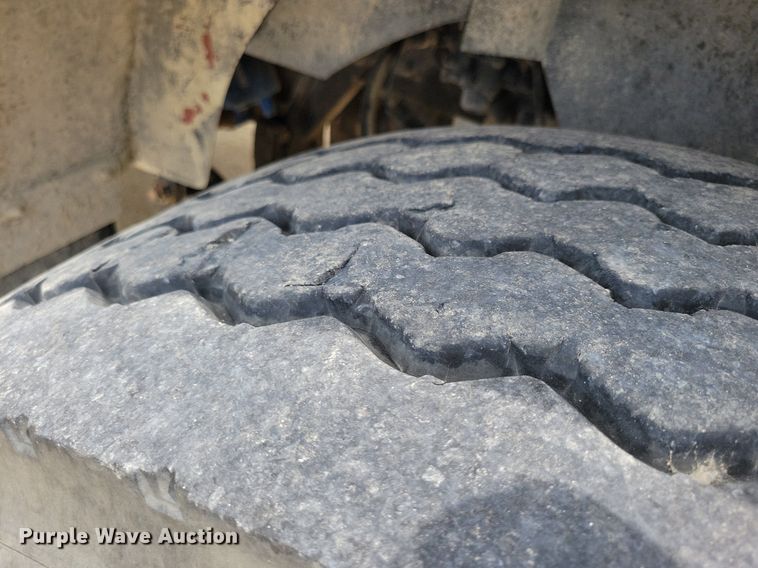 image for item DR4389 2004 Kenworth W900 ready mix truck