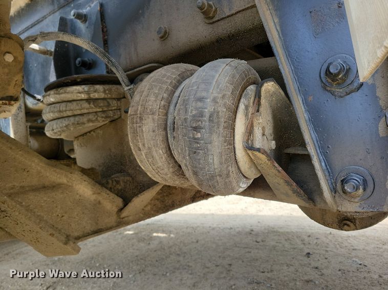 image for item DR4389 2004 Kenworth W900 ready mix truck