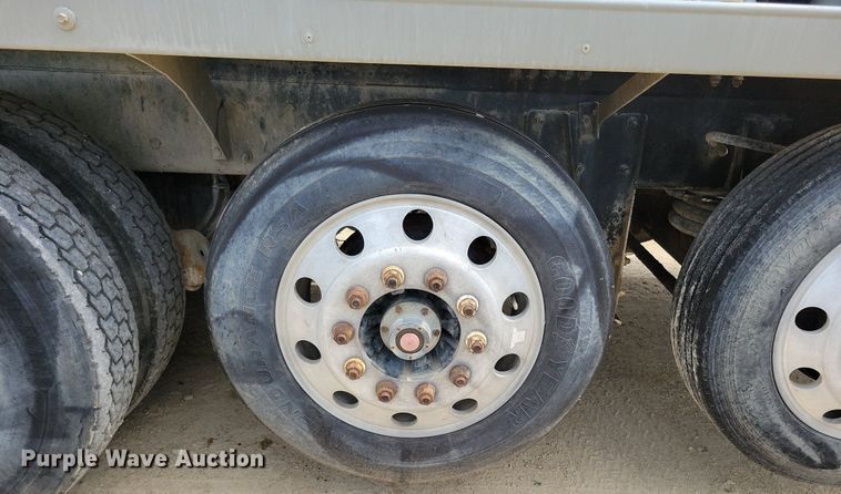 image for item DR4389 2004 Kenworth W900 ready mix truck