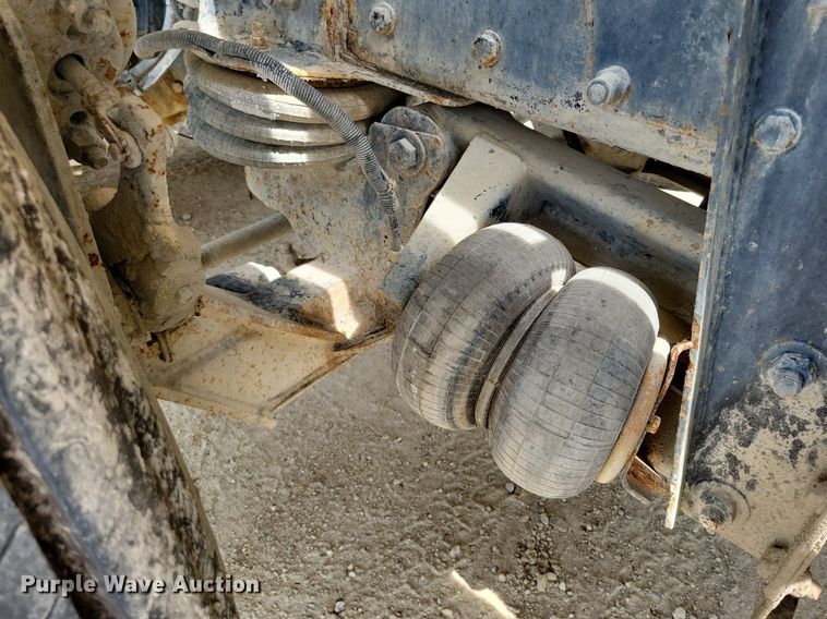 image for item DR4389 2004 Kenworth W900 ready mix truck