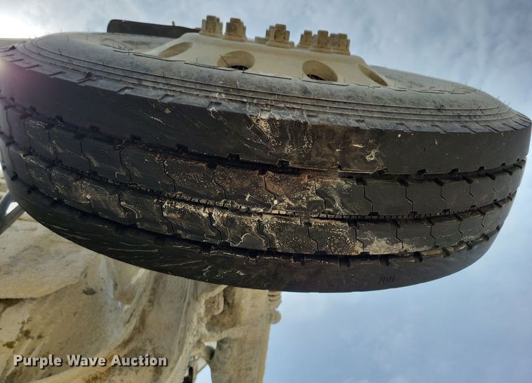 image for item DR4389 2004 Kenworth W900 ready mix truck