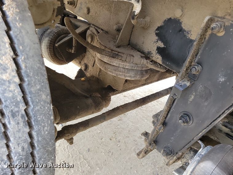 image for item DR4389 2004 Kenworth W900 ready mix truck