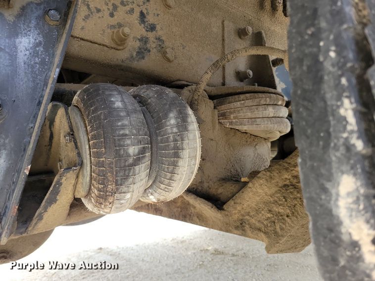 image for item DR4389 2004 Kenworth W900 ready mix truck