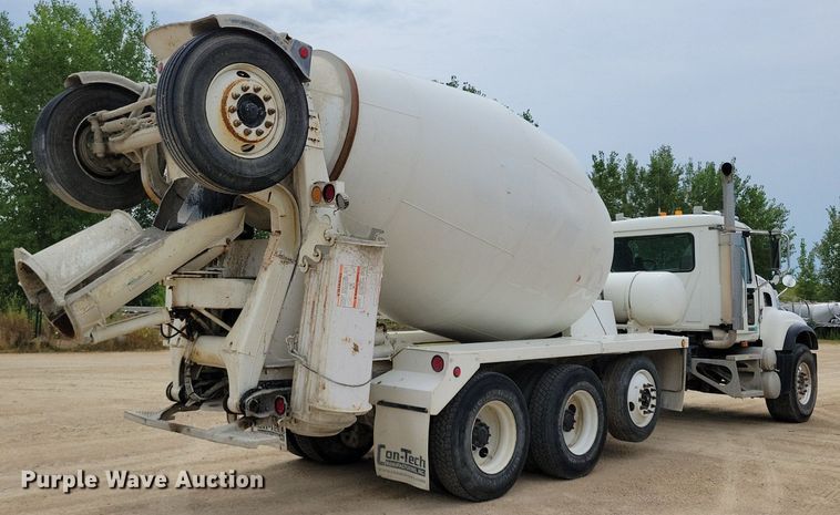 image for item DR4390 2007 Mack Granite CV513 ready mix truck
