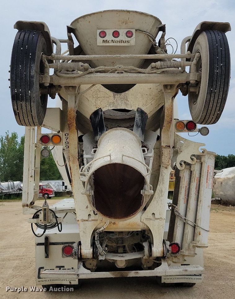 image for item DR4390 2007 Mack Granite CV513 ready mix truck