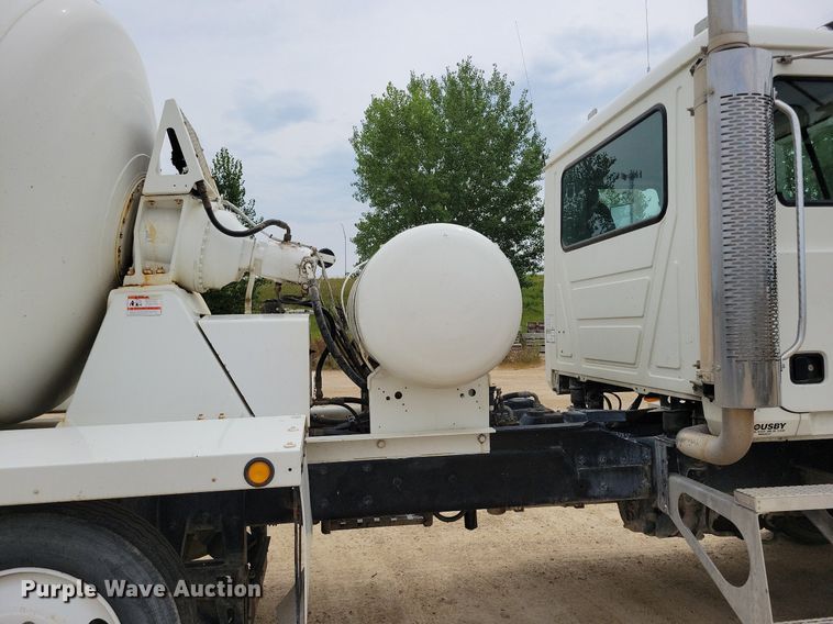 image for item DR4390 2007 Mack Granite CV513 ready mix truck