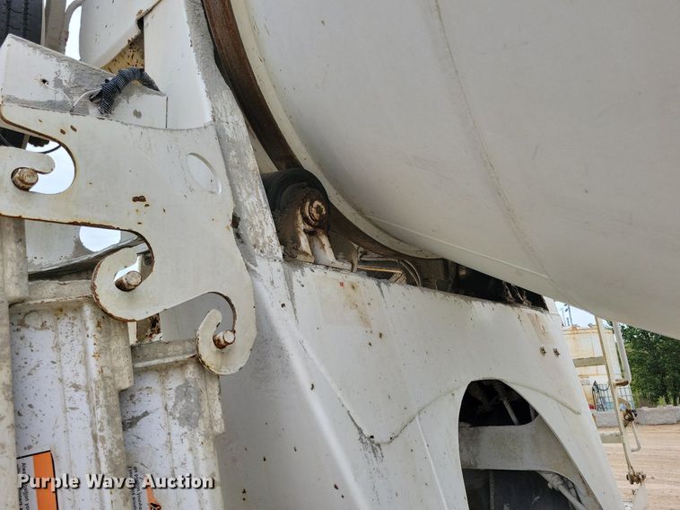 image for item DR4390 2007 Mack Granite CV513 ready mix truck