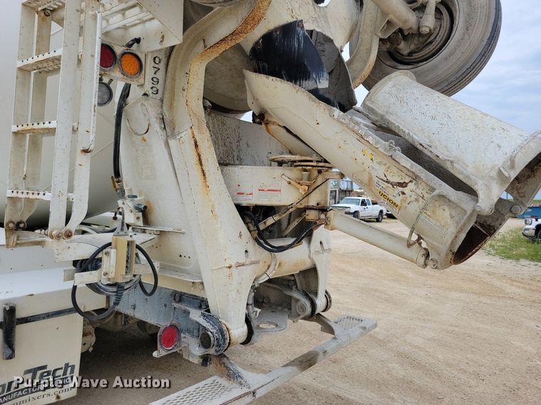 image for item DR4390 2007 Mack Granite CV513 ready mix truck